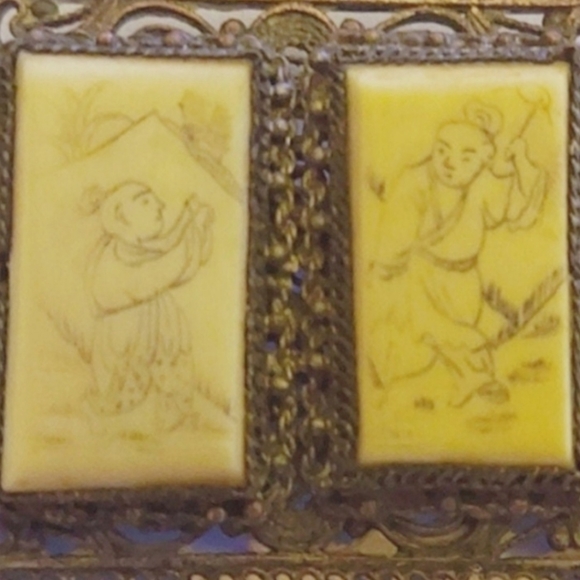 ANTIQUE Chinese Etched Silver Filigree Brooch - Picture 4 of 10